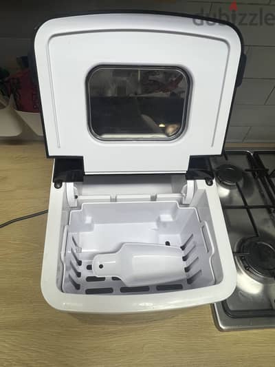 Ice maker ايس ميكر