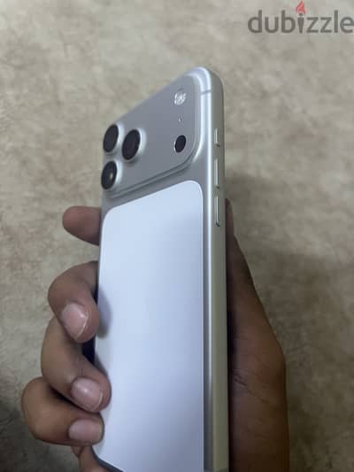 آبل - آيفون 17 برو ماكس