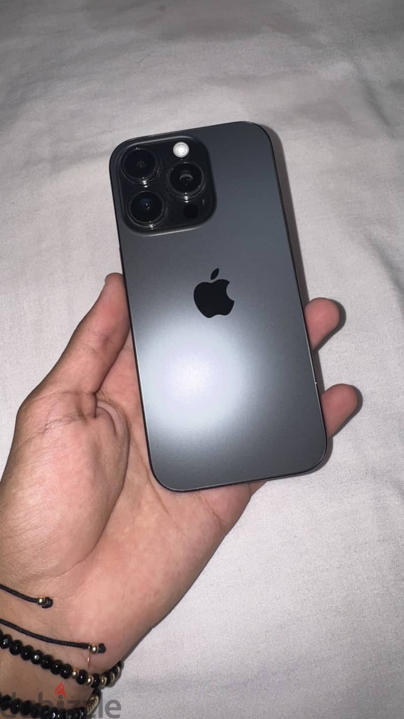 Apple - iPhone 16 Pro 1