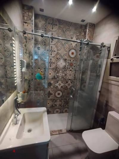 Ground floor apartment with a large garden in Digla Gardens