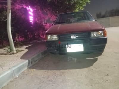 فيات أونو 2002
