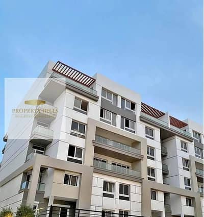 Last apartment very special for sale ready for housing in the Fifth Settlement directly on the southern ninety next to Mivida