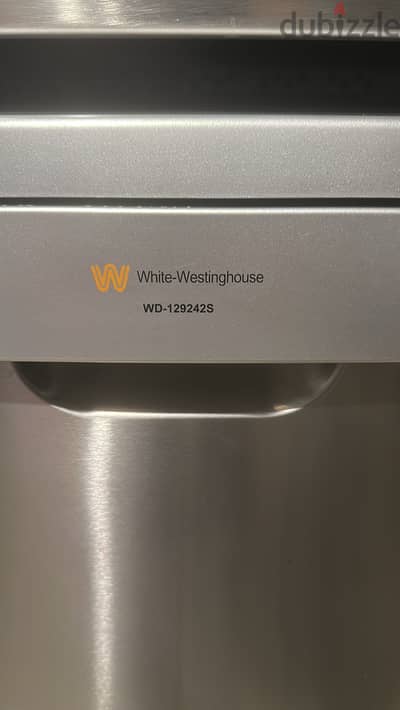 White Westinghouse dishwasher استعمال مرات معدوده. . بحالة الزيرو