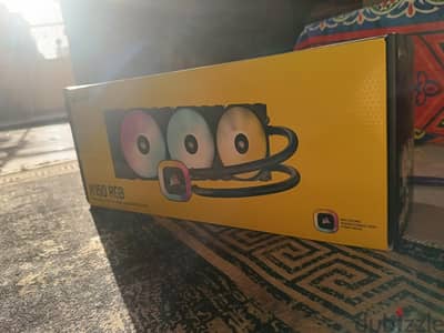 كولر ضخم جدا ينفع لأي بروسيسور ف العالم و بيبرد اي بروسيسور Corsair