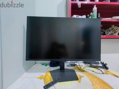 Samsung Odyssey G70D 32" 4K Smart Gaming Monitor 144Hz  بحالة الزيرو