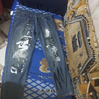 بنطلون جينز Zara