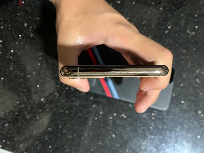 iphone 11 pro max 3