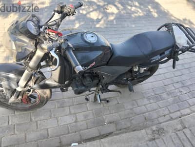 موتسيكل بينلى Vlm200