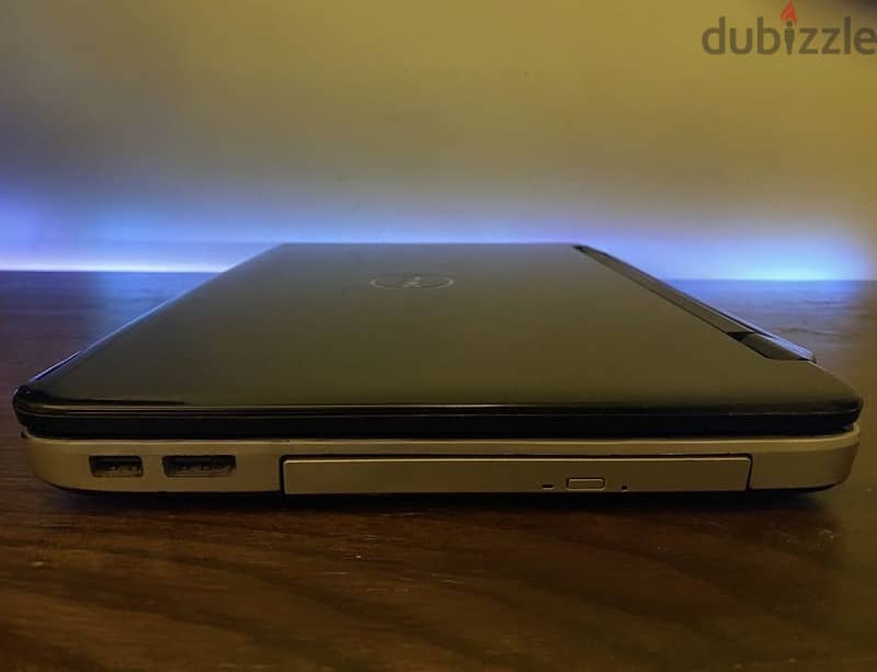 Dell Inspiron 3