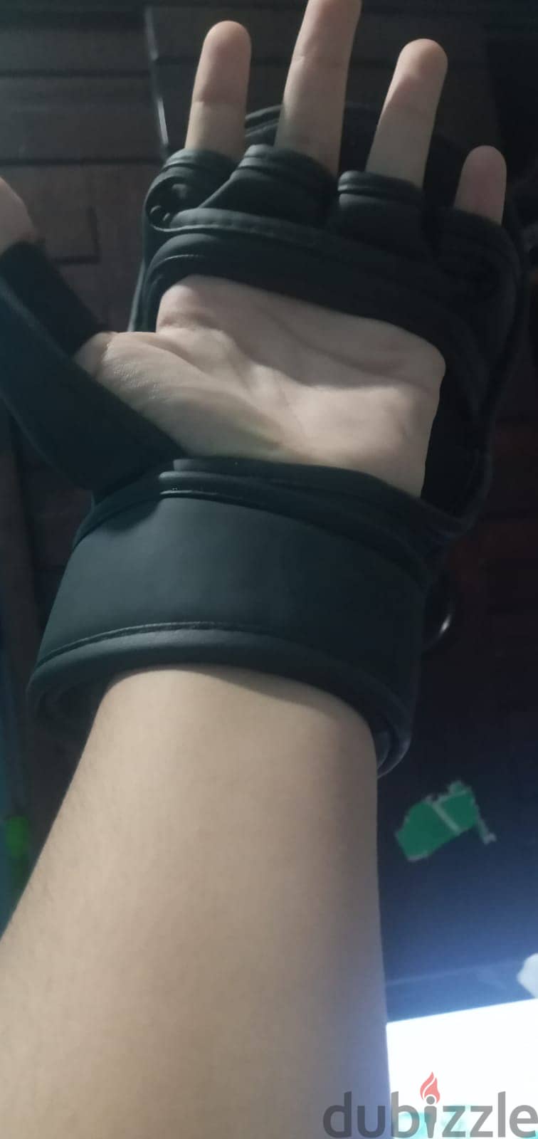 gloves mma 5