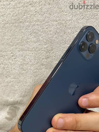 آبل - آيفون 12 برو