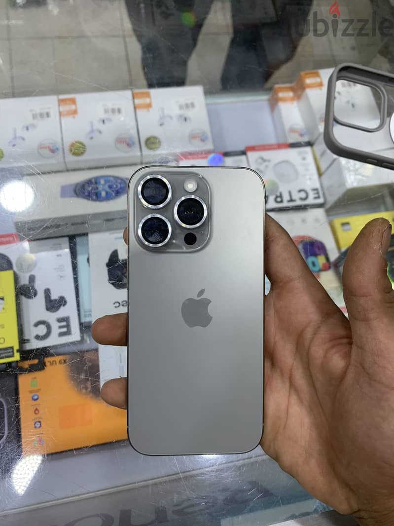Apple - iPhone 16 Pro 2