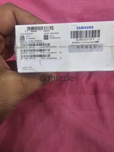 سماعات سامسونج 30سماعه مبرشمين محتاجين بطاريات للسماعه
