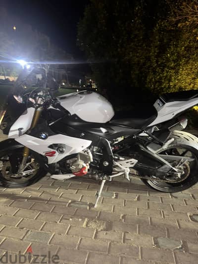 BMW s1000R
