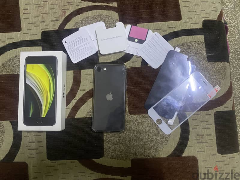 iPhone  SE  2020 1