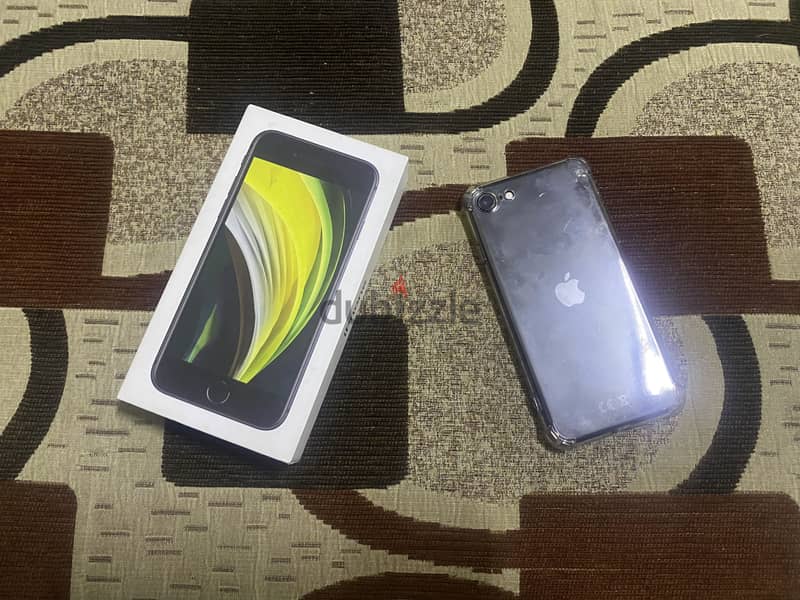 iPhone  SE  2020 5