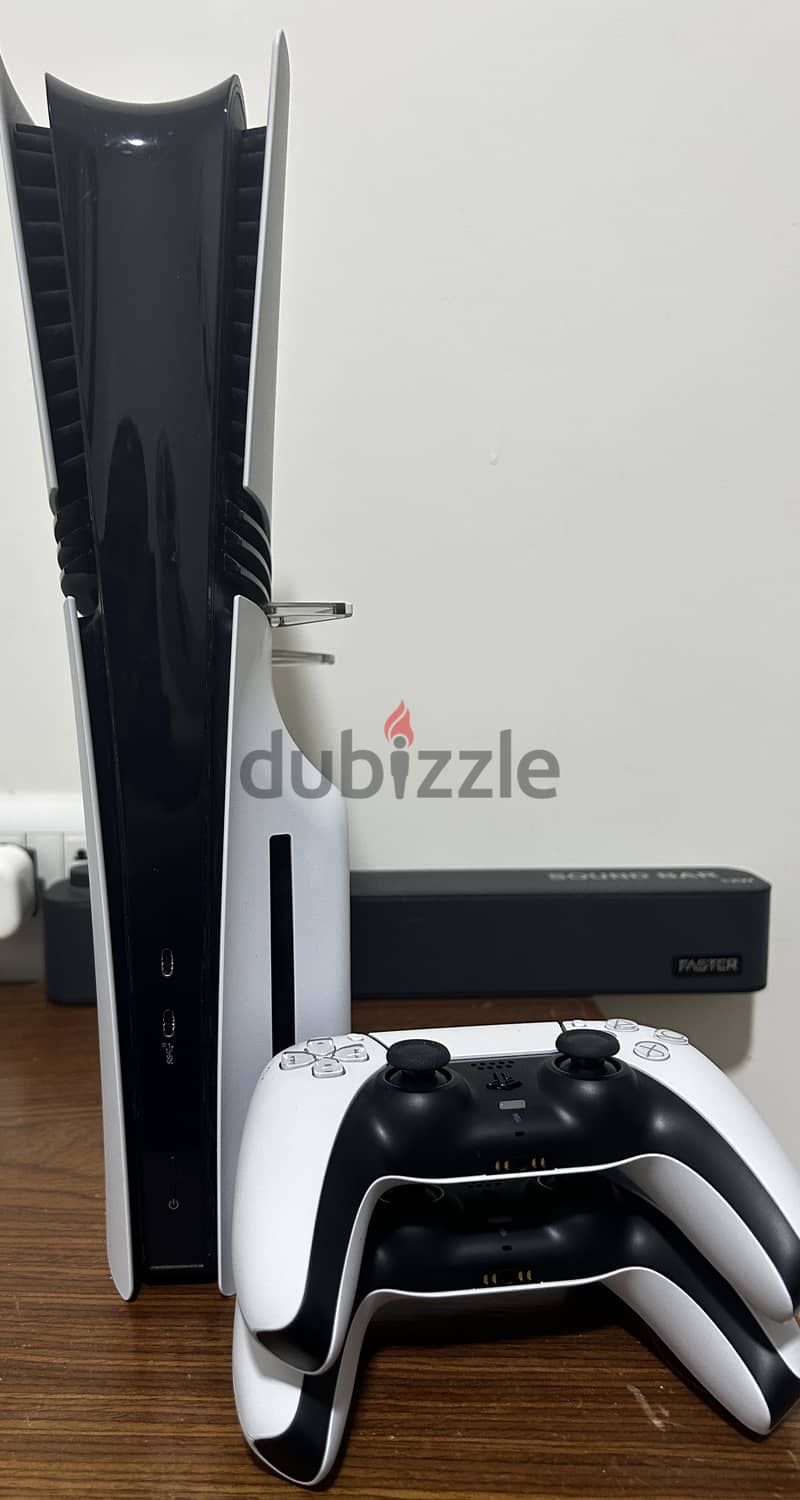 play station 5 pro 1