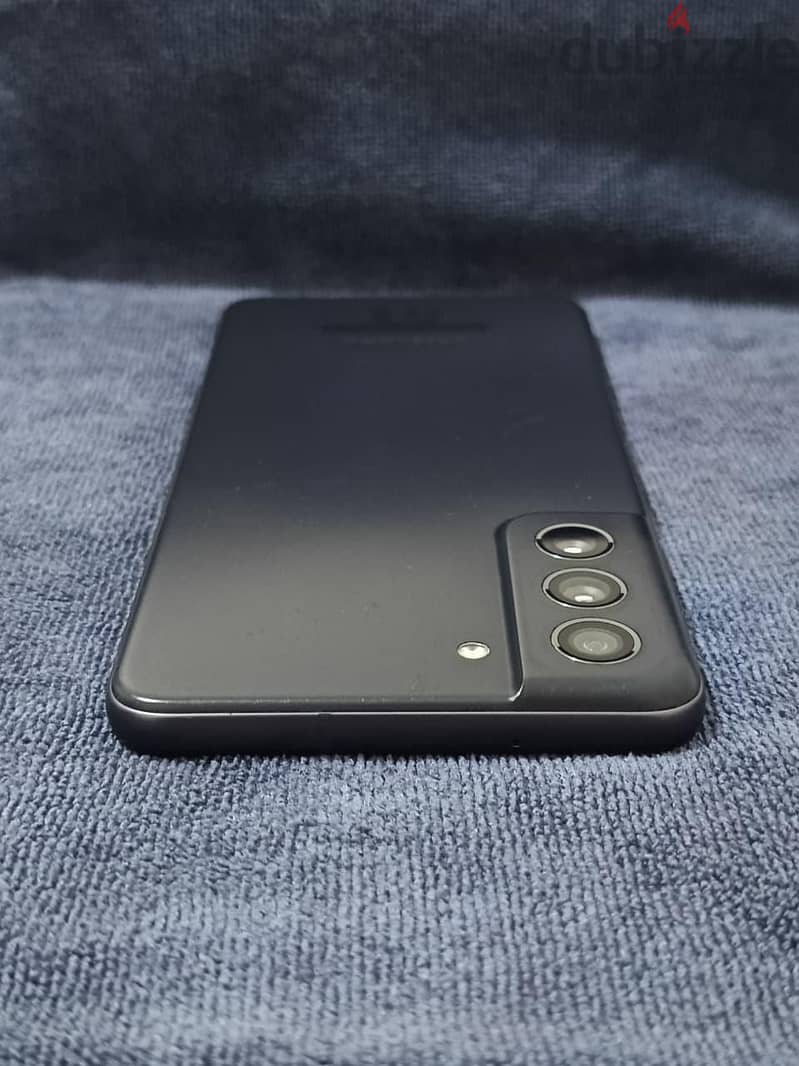 Samsung s20+5 Samsung earbuds galaxy 2 fit 2