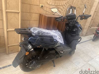 سكوتر كهرباء كيوواي ٢٠٠٠ وات