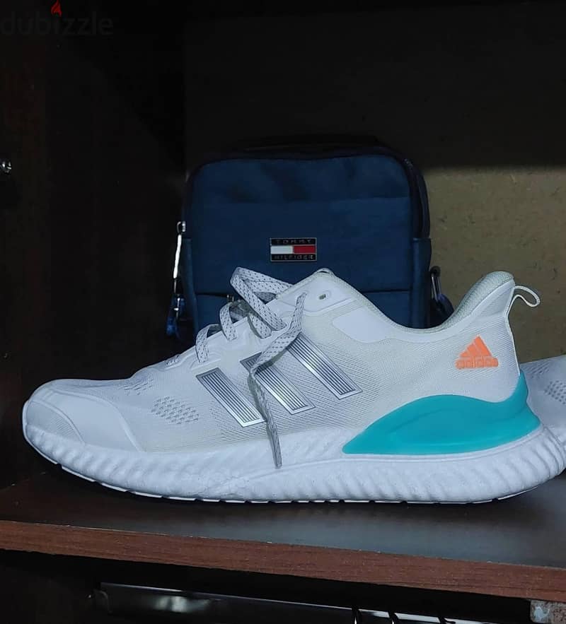 adidas alphabounce 2026. 1