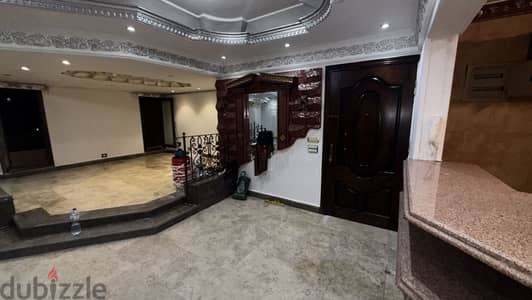 شقة للإيجار في مدينة نصر 320م الحي الثامن -  Nasr City - من المالك