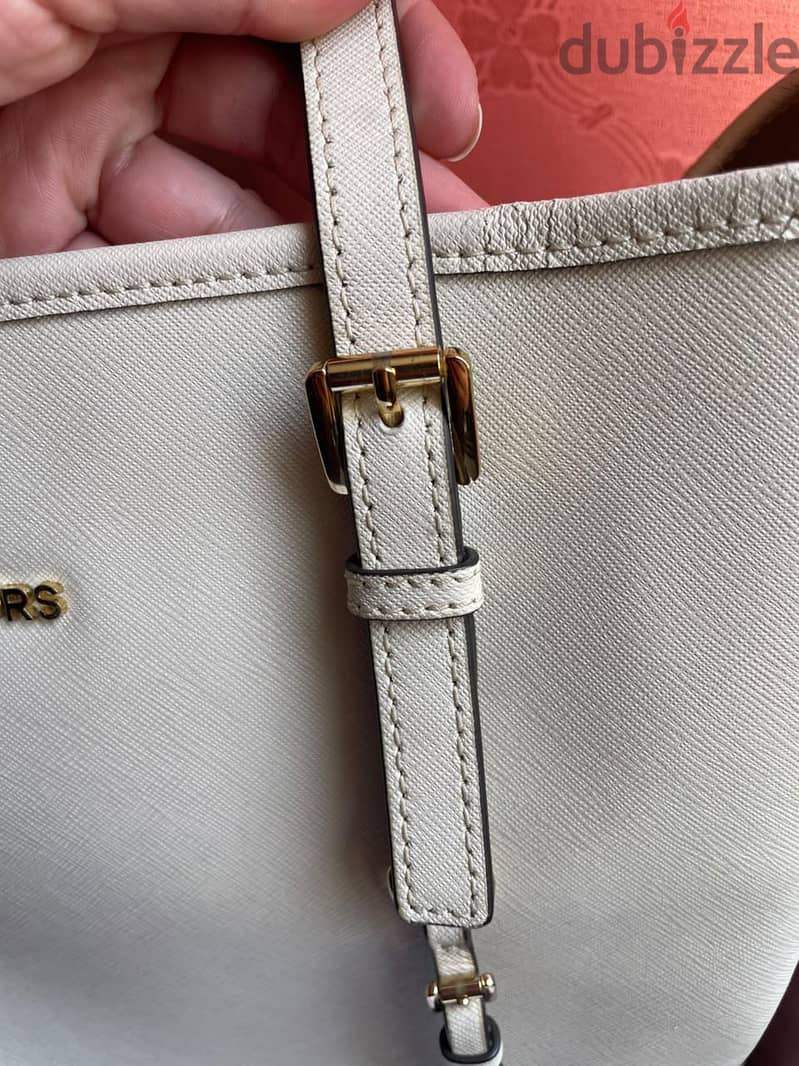 Micheal Kors large bag 5