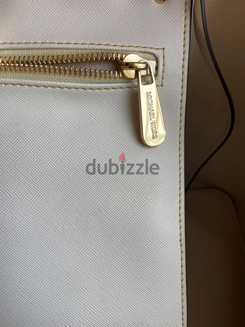 Micheal Kors large bag 10