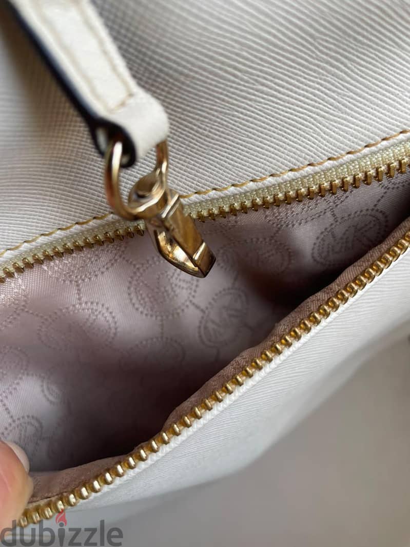 Micheal Kors large bag 11