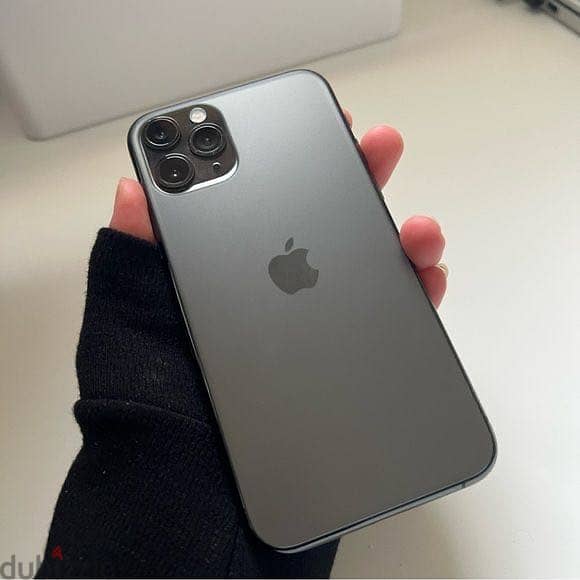 Apple - iPhone 11 Pro Max 1