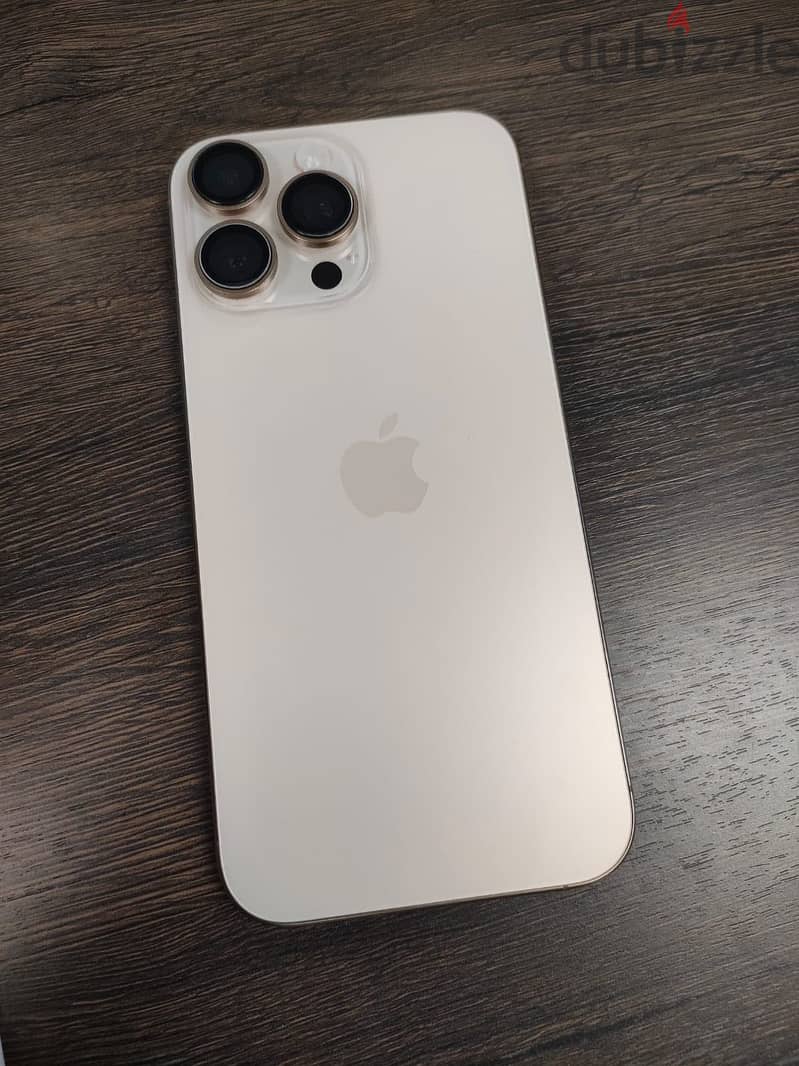Apple - iPhone 16 Pro Max 3