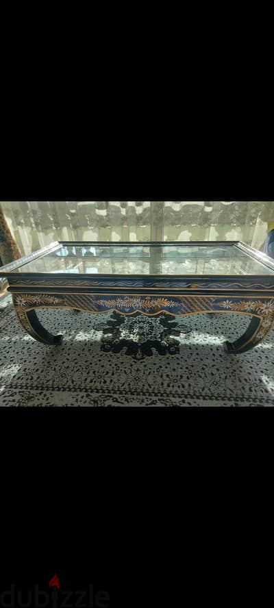 ترابيزة وسط