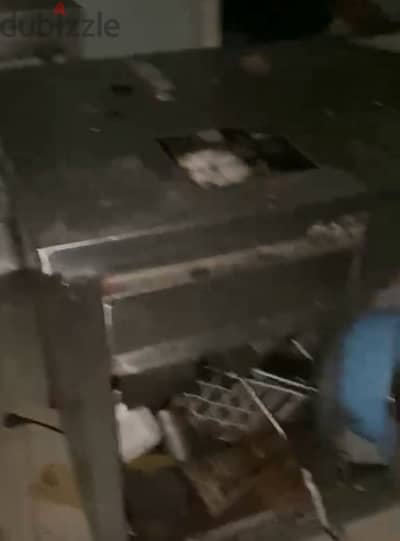 ترابيزه شاورما ٢ عين استنالس ٢ منر في متر ونص