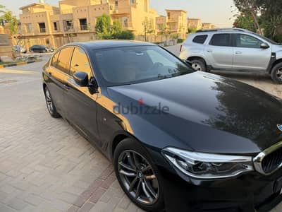 BMW 530i 2019 M Sport  صيانه منتظمة اعلي فئه كسر زيرو وكيل أول مالك