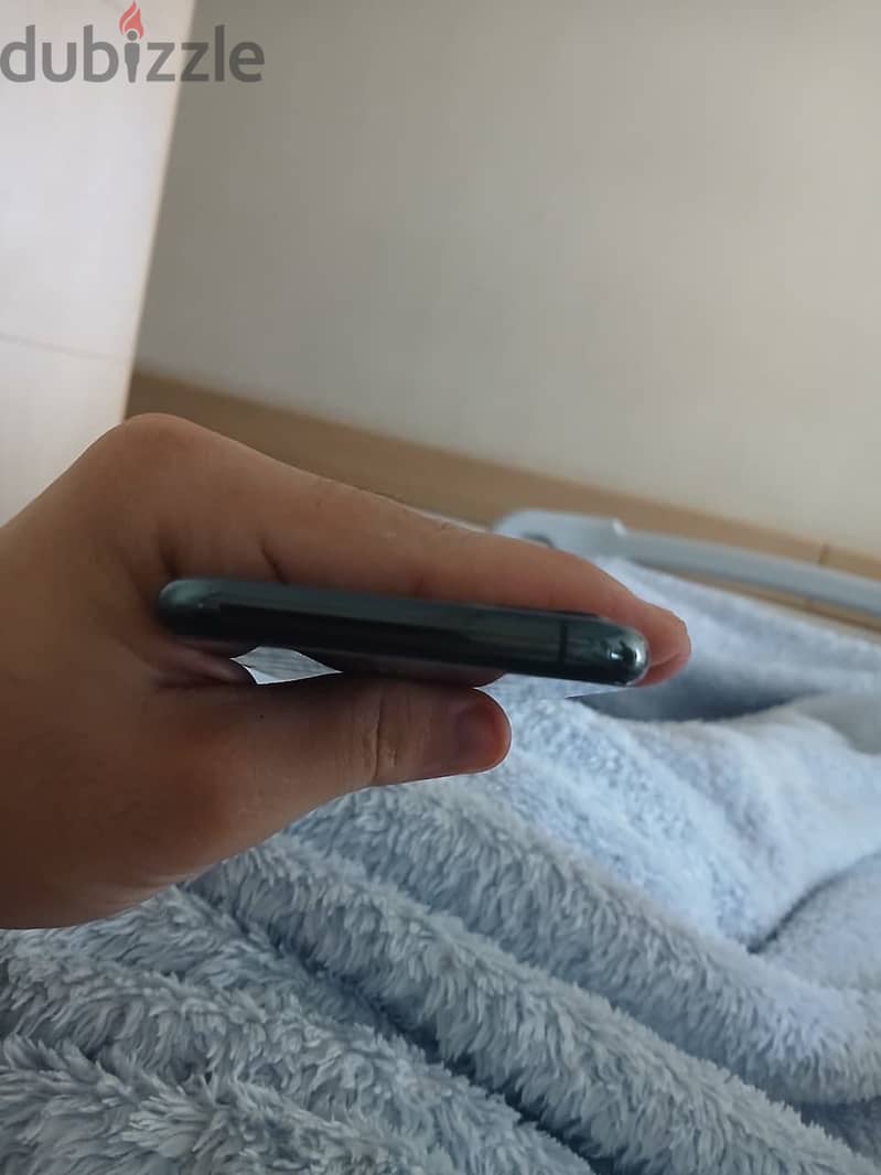 Apple - iPhone 11 Pro 4