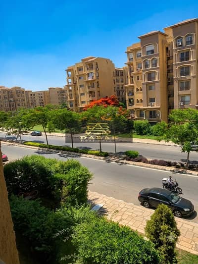 For sale an apartment 140m in Madinaty b1 including club membership with a unique opportunity