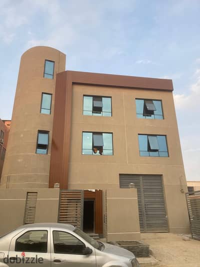 مصنع للبيع – المنطقة الصناعية – التجمع الخامس فرصة استثمارية مميزة لامتلاك مصنع حديث جاهز للتشغيل داخل المنطقة الصناعية بالتجمع الخامس، بتشطيبات عالي مصنع للبيع – المنطقة الصناعية – التجمع الخامس فرصة استثمارية مميزة لامتلاك مصنع حديث جاهز للتشغيل داخل المنطقة الصناعية بالتجمع الخامس، بتشطيبات عالي