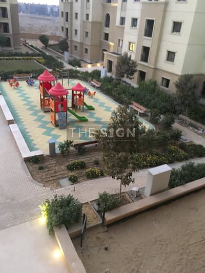 شقة للايجار كمبوند ميفيـــدا ,