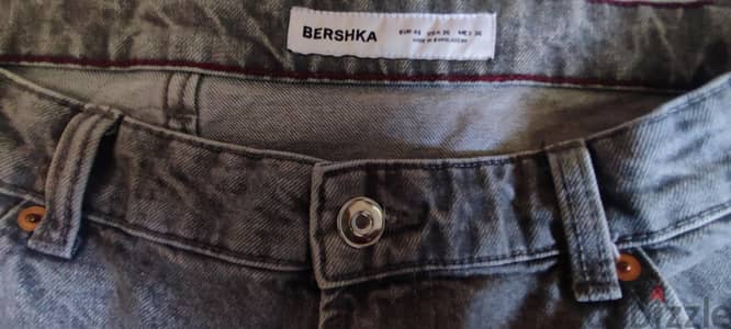 بنطلون جينز مستورد ماركة Bershka