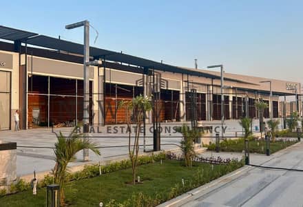 مساحة تجارية مميزة للايجار  تناسب جميع الأنشطة افضل لوكيشن في الرحاب