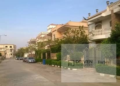 اقل سعر توين هاوس تشطيب سوبر لوكس 360م للبيع في كمبوند الياسمين الحي 14 Compound Al Yasmine District 14 الشيخ زايد امام الربوه الجيزه