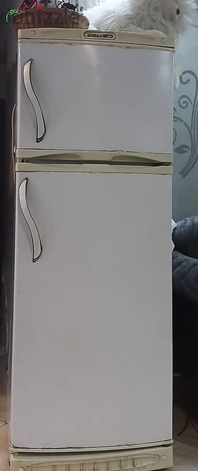 تلاجه الاسكا للبيع ٦٠٠٠