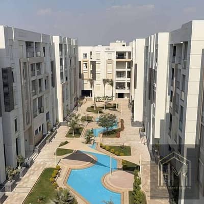 سكن النهارده مش بكرة فى قلب شيراتون المطار على بعد دقيقتين من طريق السويس شقه بتشطيب فندقي - تكييفات مركزيه - وحدات المطبخ - اداره فندقيه - لوكيشن