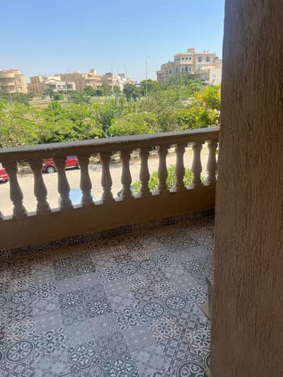 شقه بحري صريح على جنينه البنفسج فيلات