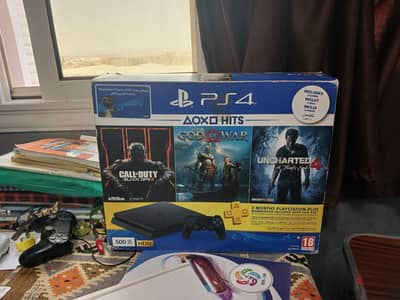 PS4 Slim + Controller + Wiring + 3 Games