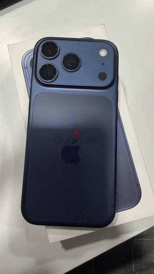 Apple - iPhone 17 Pro max 1
