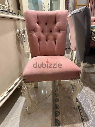 سفره اثاث دمياطى مكونة من ٨ كراسى ونيش وبوفيه ومرايا