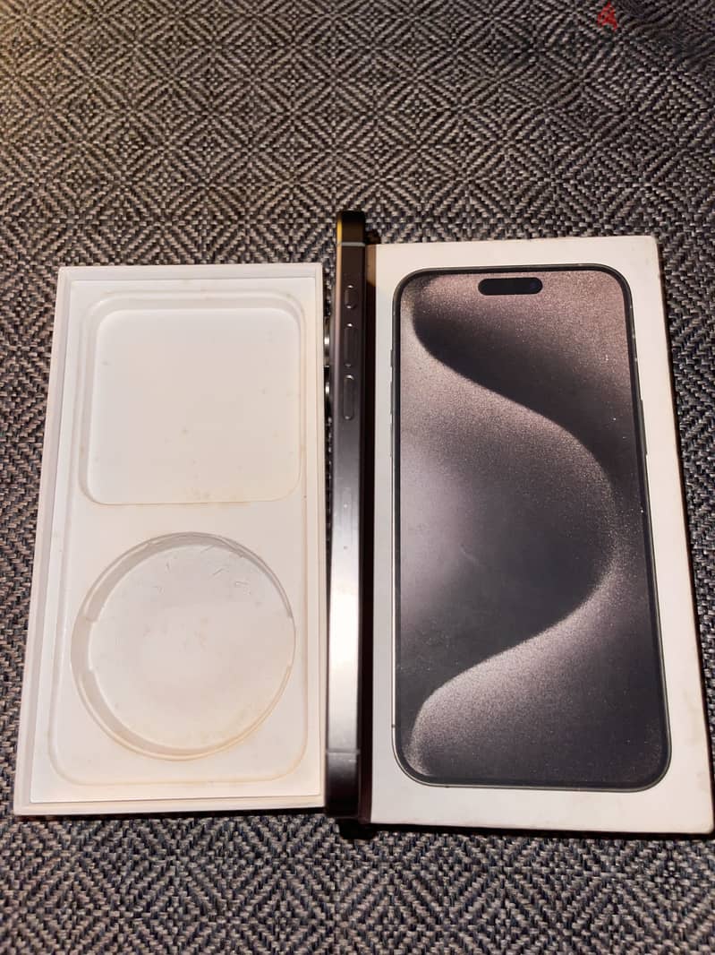 Apple - iPhone 15 Pro Max 2