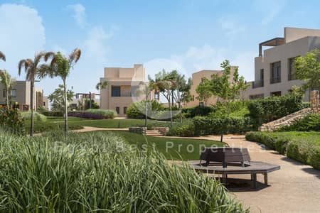 stand alone villa - ready to move 0 in owest compound - prime location - Superior location one of the best locations in hillside