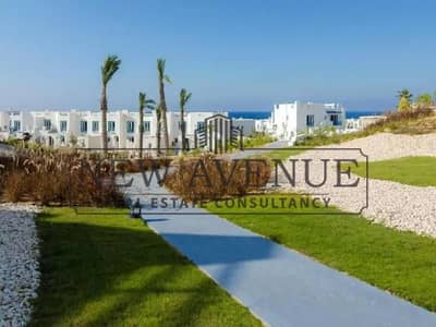 شاليه أرضي للبيع في Mountain View Ras El Hekma | مفروش بالكامل مع تكييفات | مباشرة على حمام السباحة | موقع مميز شاليه أرضي للبيع في Mountain View Ras El Hekma | مفروش بالكامل مع تكييفات | مباشرة على حمام السباحة | موقع مميز