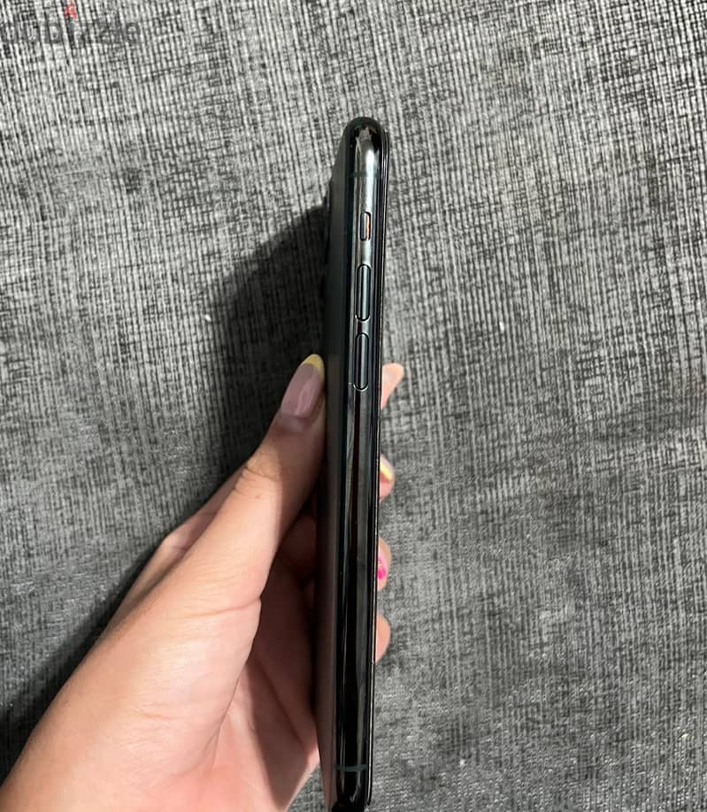 Apple - iPhone 11 Pro 1